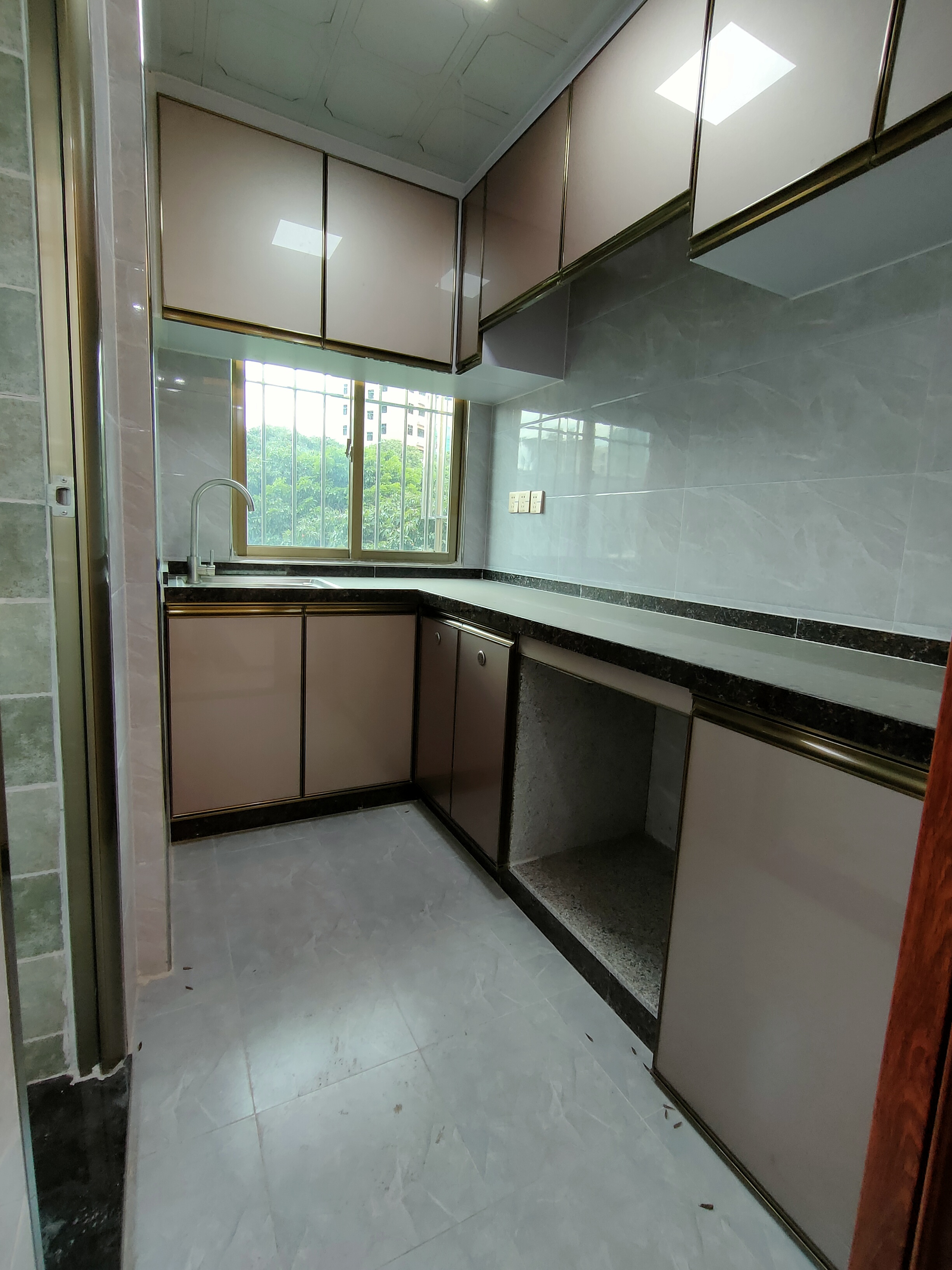 大嶺山小產權房