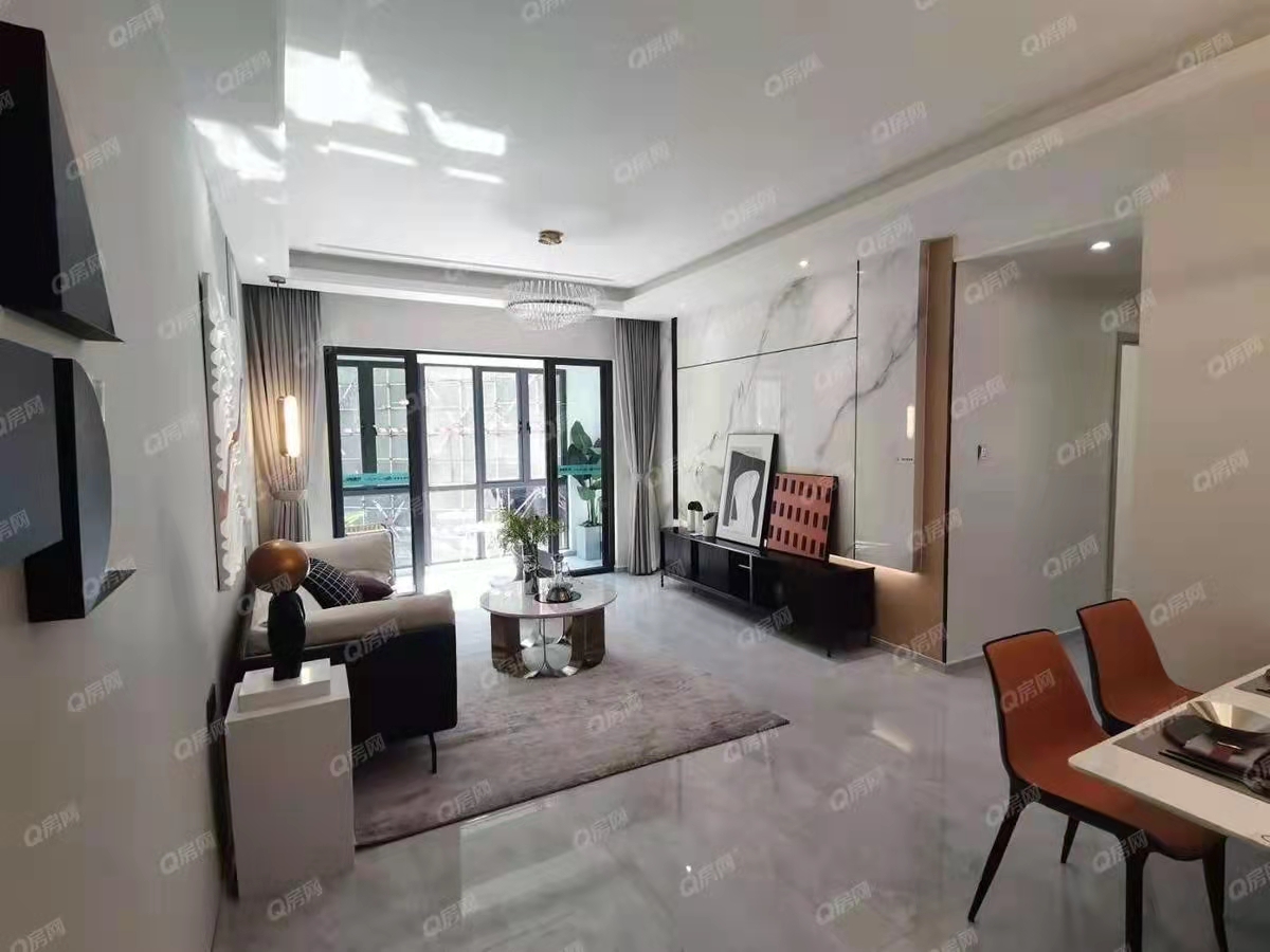 三盈新壹城，三盈廣場(chǎng)均價(jià)-24000元/平