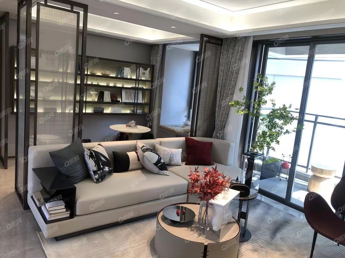 金輝信步雅苑均價(jià)15300元/平