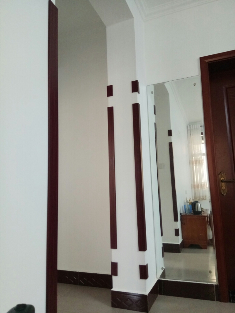 在裝修小產權房時必須找專業(yè)工人進行裝修