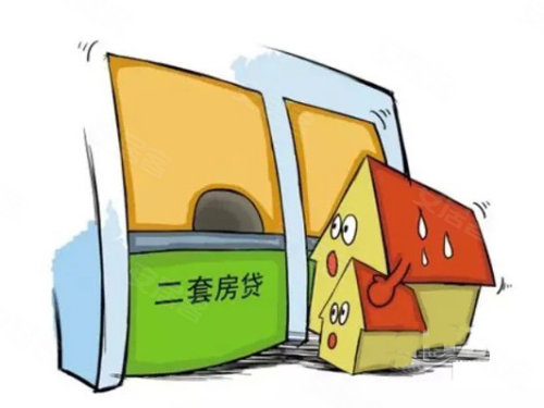 以法規(guī)的方式作為共有人的強(qiáng)行法律義務(wù)