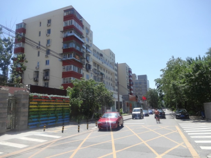 小區內私搭亂建現象也非常嚴重