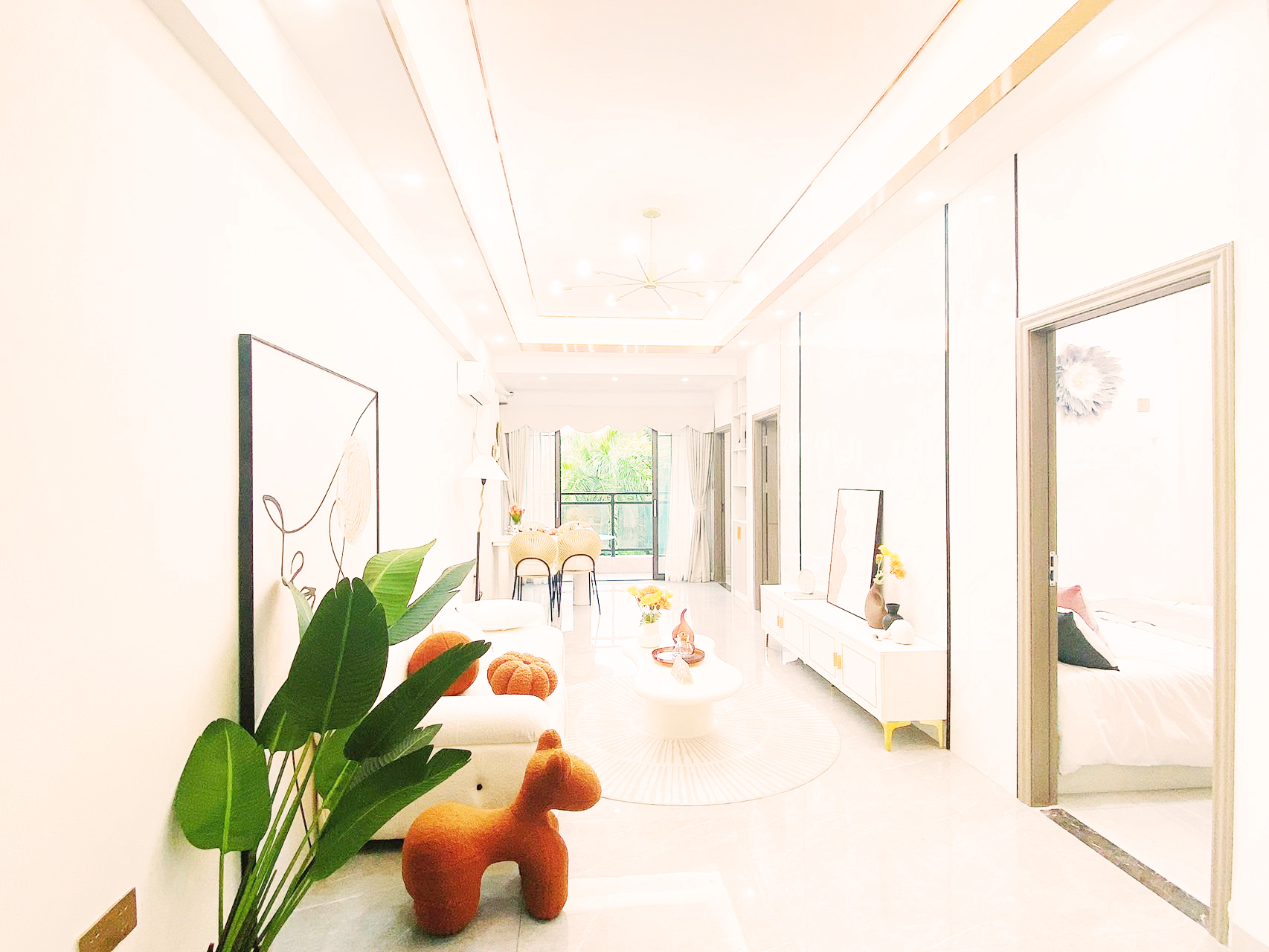 深圳石巖小產權房| 蔚藍花城 ，34.8萬/套